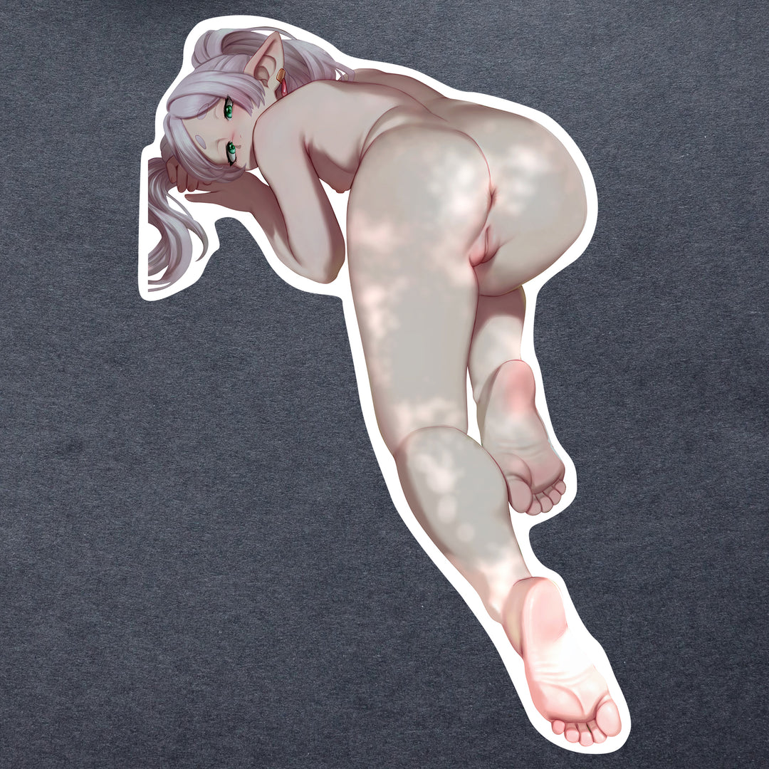 Frieren Laying Nude