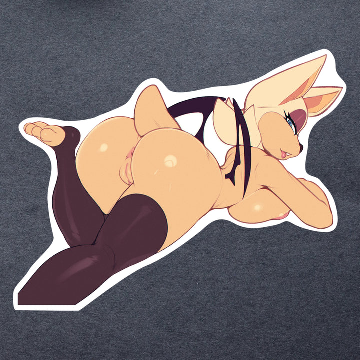 Rouge The Bat Displaying