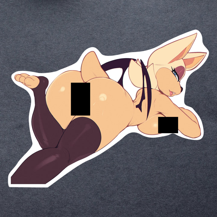 Rouge The Bat Displaying